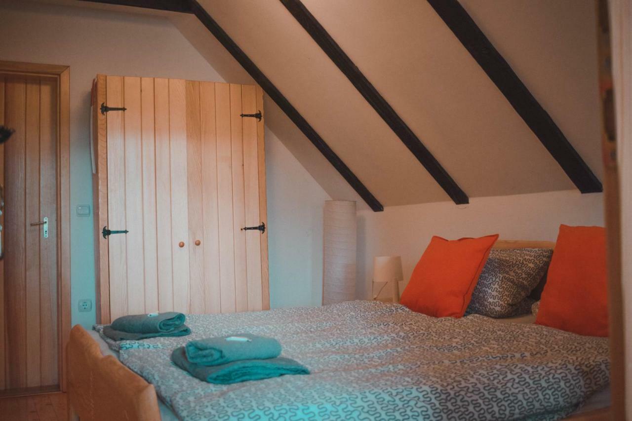 Sobe Na Vinskoj Cesti Zmajevac Apartment Ngoại thất bức ảnh